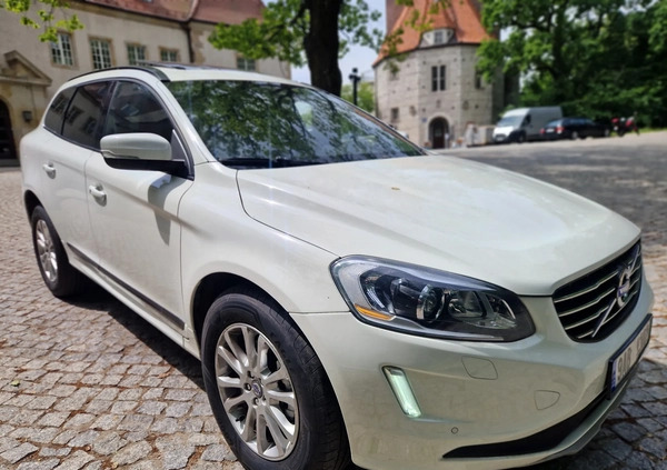 Volvo XC 60 cena 75500 przebieg: 173000, rok produkcji 2016 z Kraków małe 254